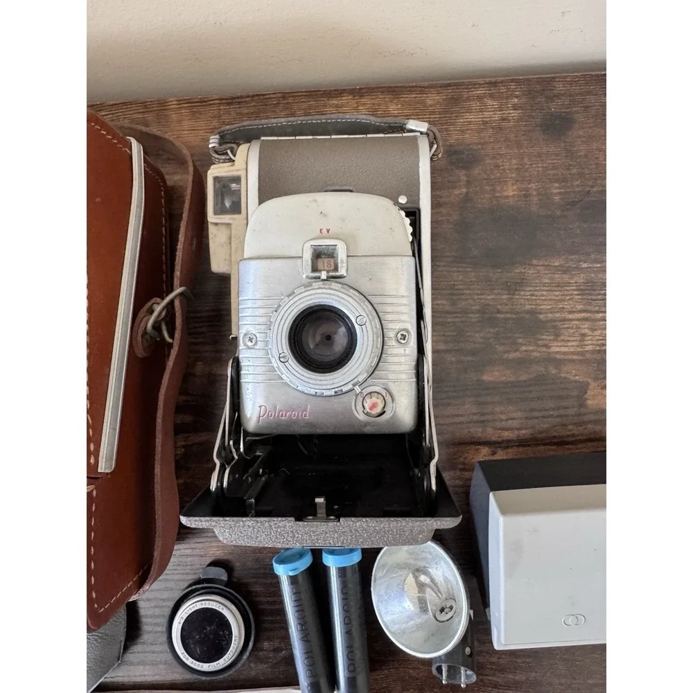 Vintage Polaroid Highlander Land Camera Model 80B With Case Manual & Accessories